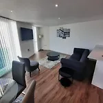 Spacious 3 Bed Apartment With Stunning Views