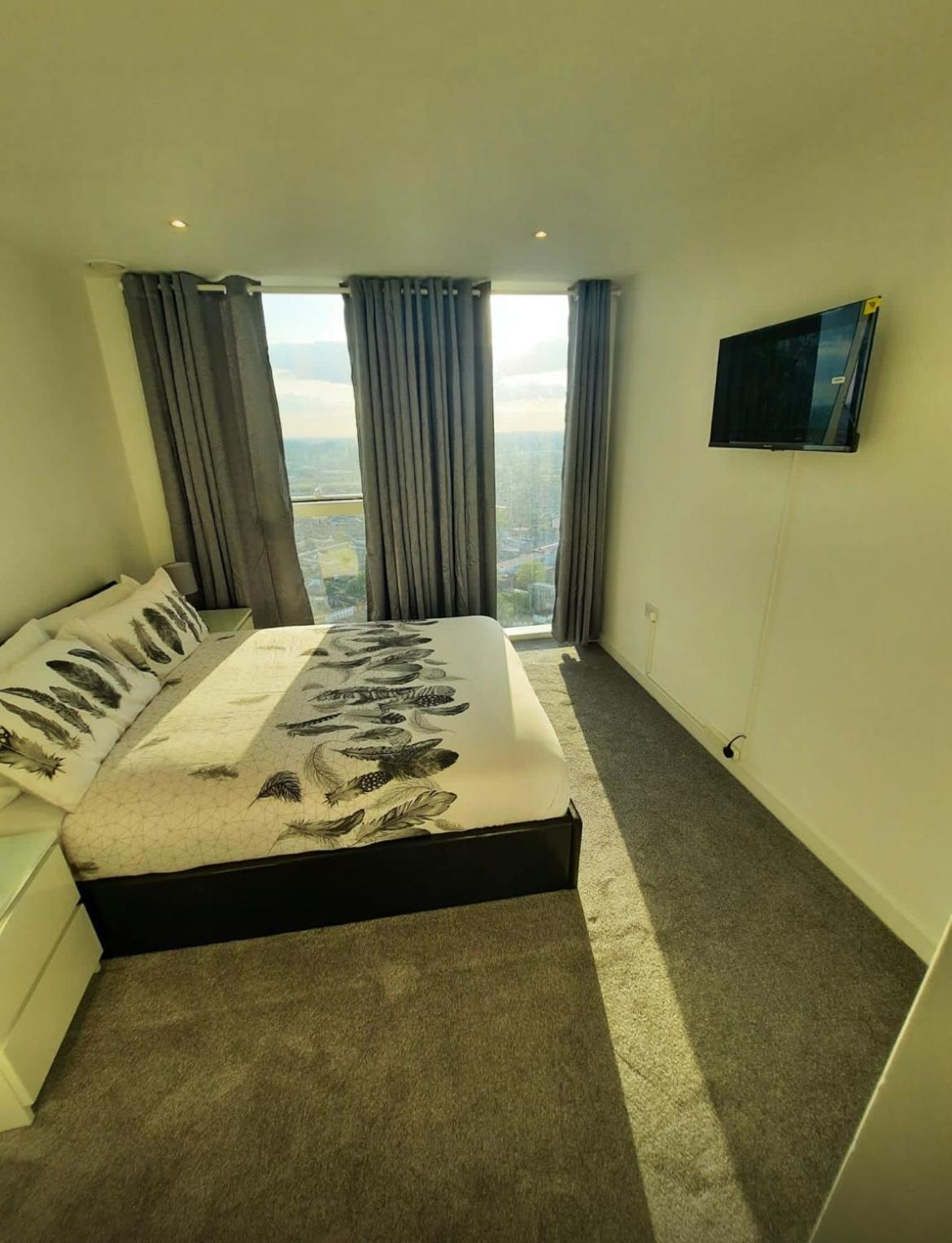 Appartamento Spacious 3 Bed With Stunning Views Londra