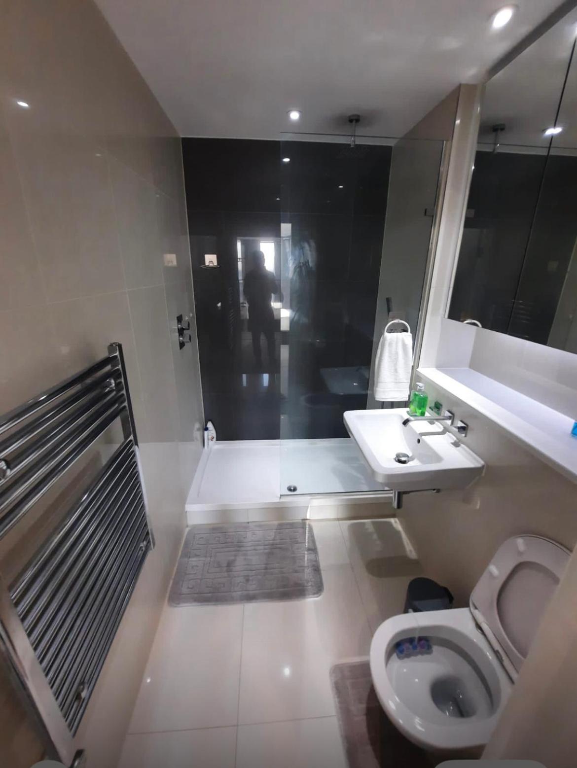 Appartamento Spacious 3 Bed With Stunning Views Londra